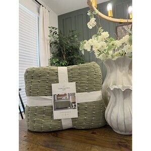King Yarn Dye Crinkle Grid Quilt Moss Green - Threshold: Cotton Percale NEW